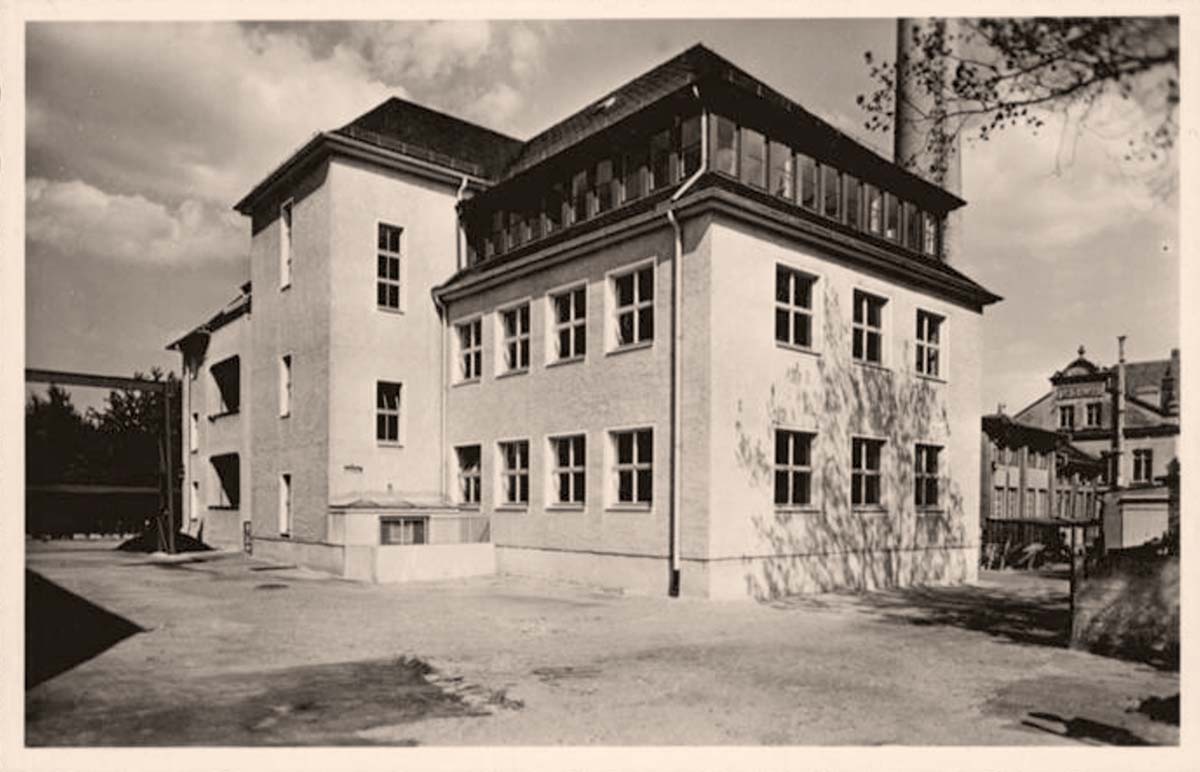 Limbach-Oberfrohna. Spezialnähmaschinen-Fabrik Julius Köhle