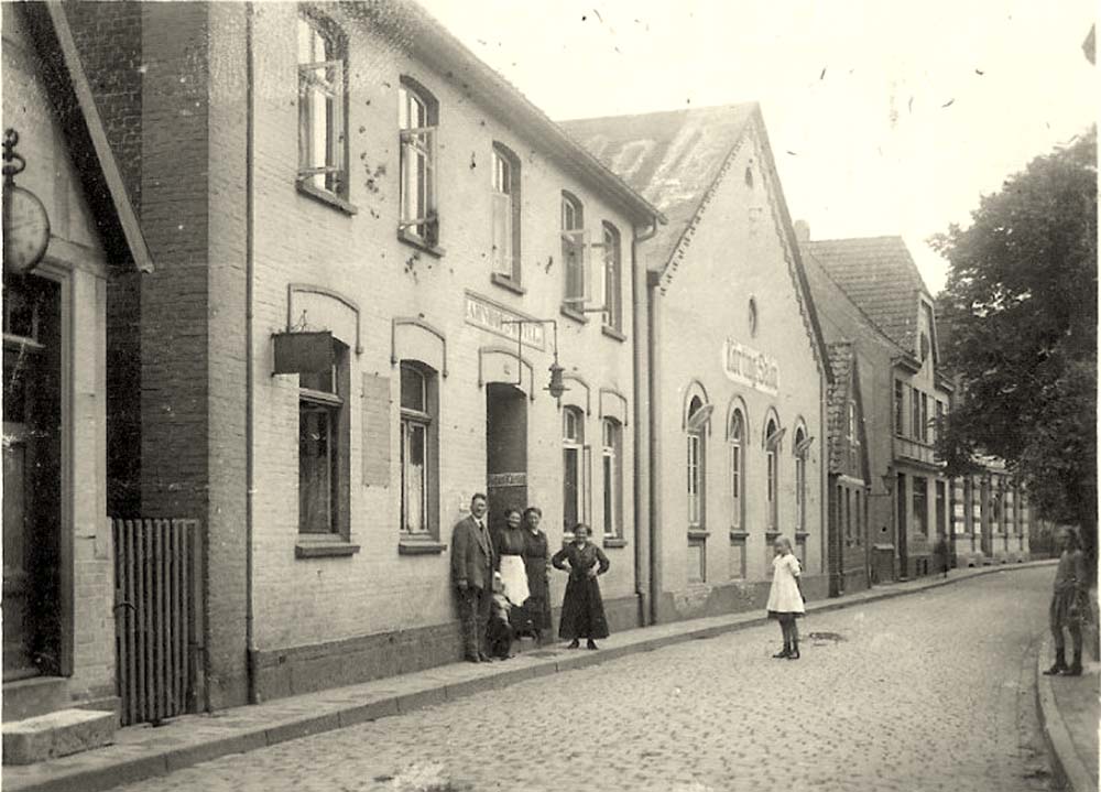 Lauenburg (Elbe). Bahnhofshotel August Körting, rechts - Salon Körting, 1919