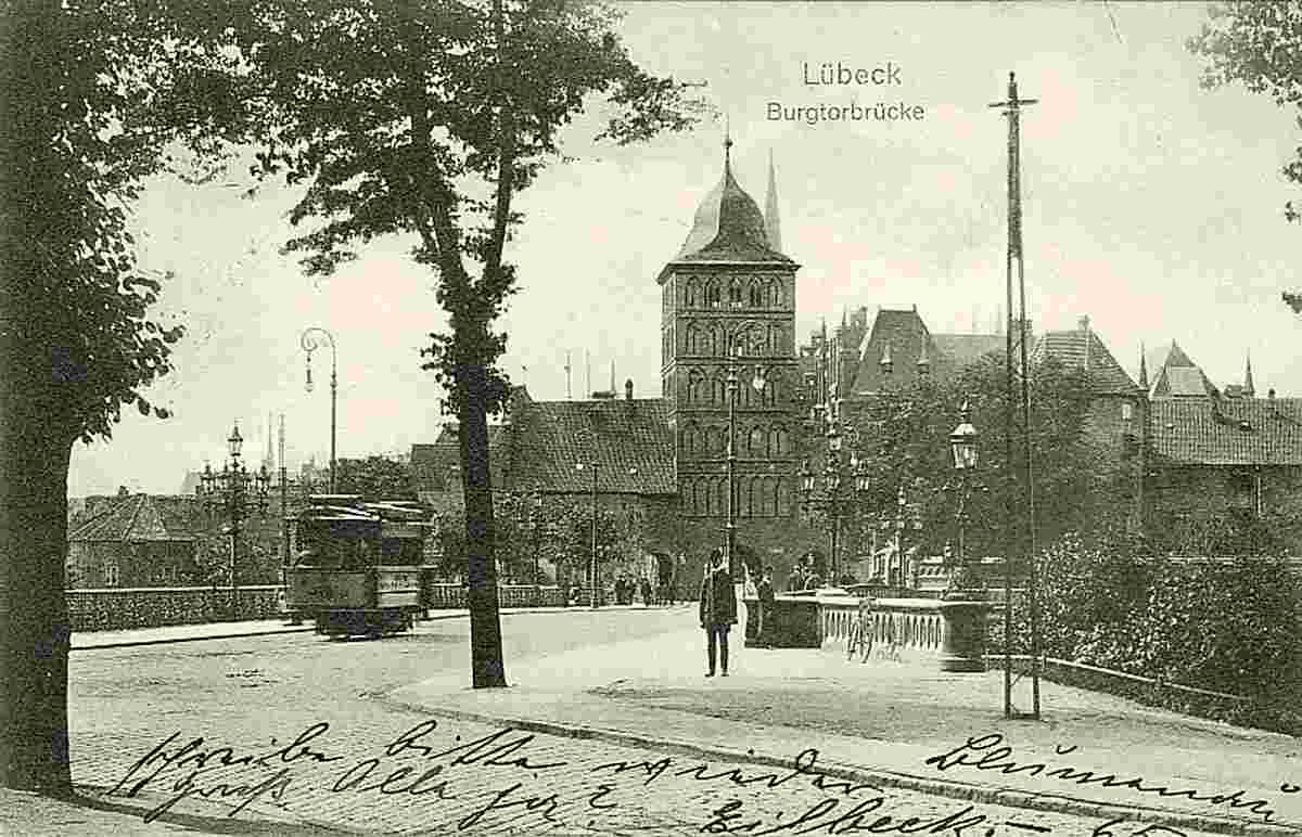 Lübeck. Burgtorbrücke
