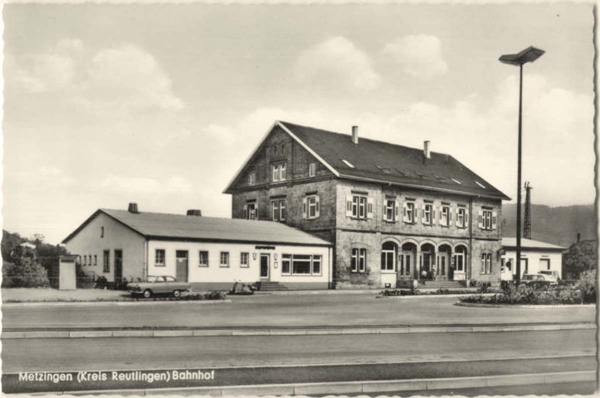 Metzingen. Bahnhofplatz, 1972