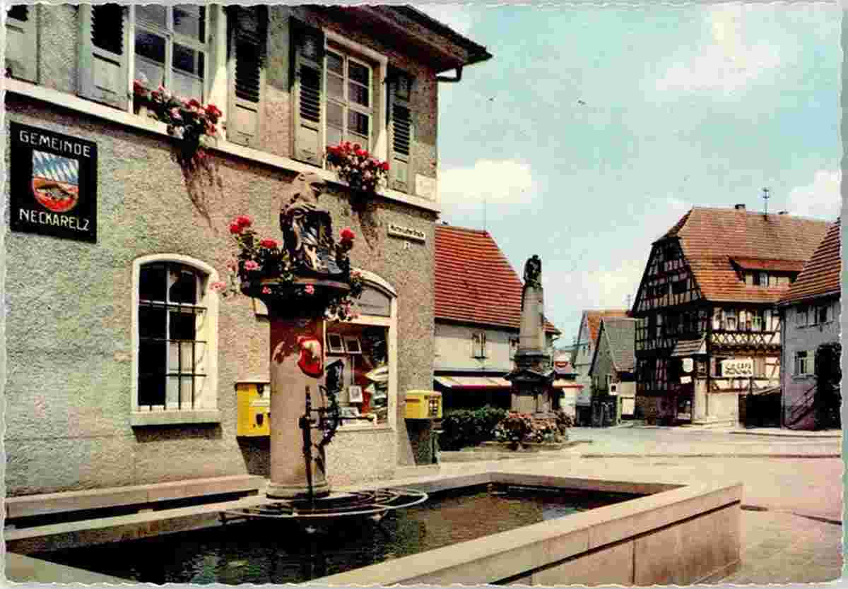 Mosbach. Neckarelz - Rathaus, Brunnen, Briefkasten und Briefmarkenautomat
