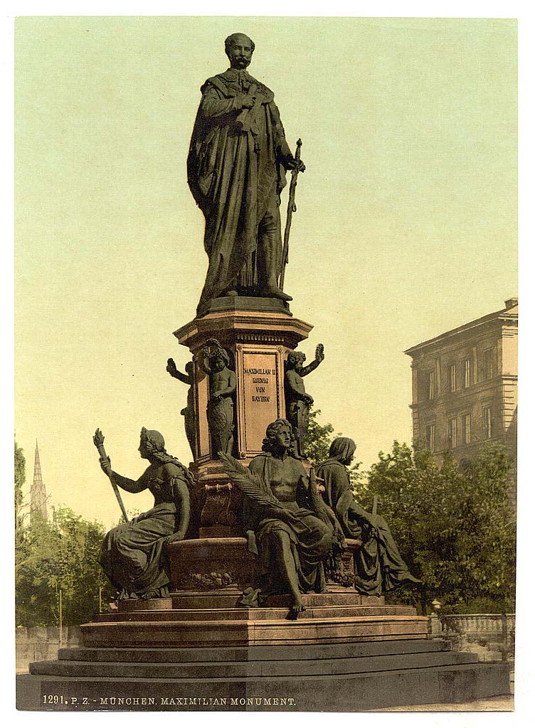 München. Statue von König Maximilian II