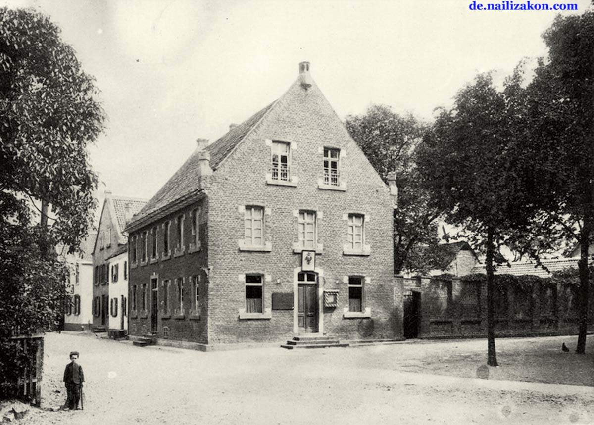 Monheim am Rhein. Rathaus am Alten Markt, 1914