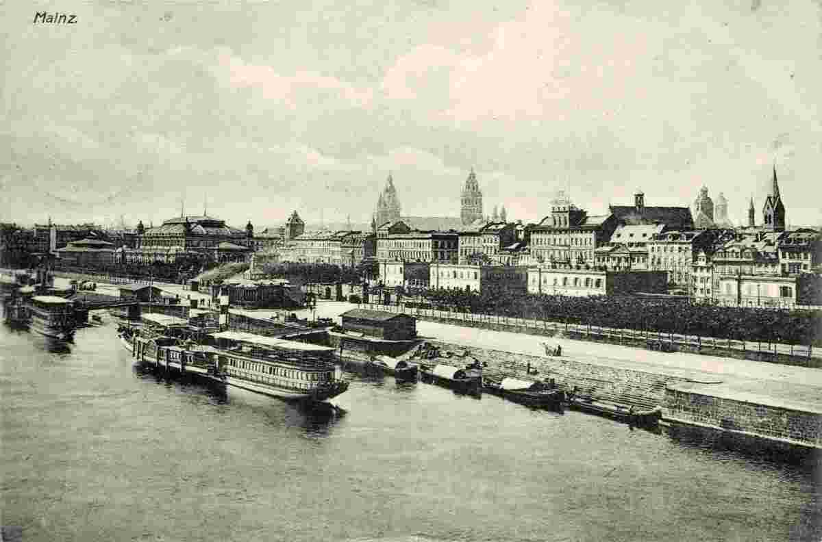 Mainz. Lastkähne und Boote am Pier, 1908
