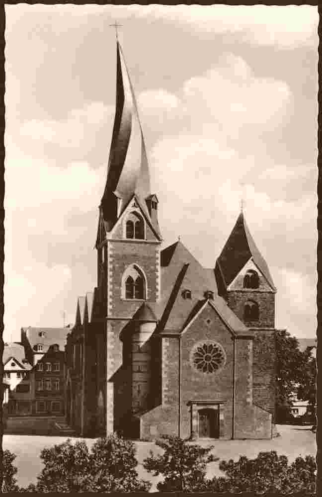 Mayen. Verdrehter Turm der katholische Pfarrkirche, 1909