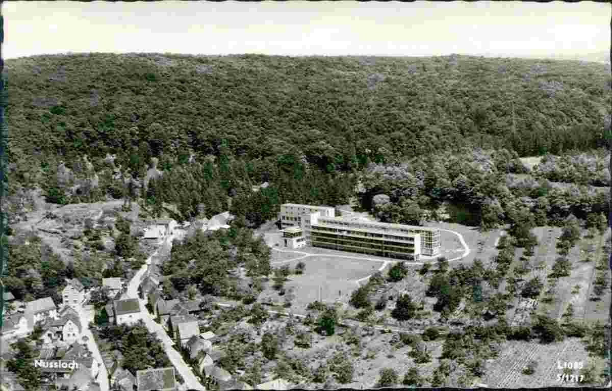 Nußloch mit Altersheim, Luftbild, um 1965