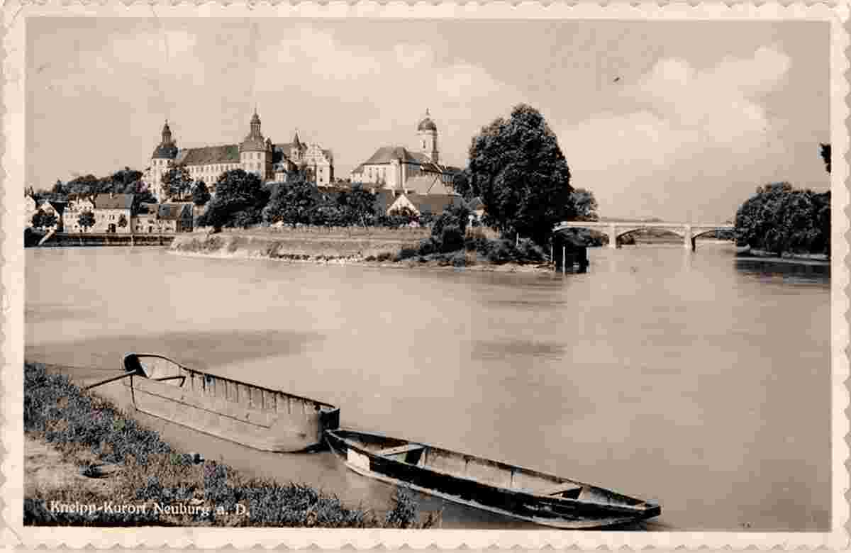 Neuburg an der Donau. Blick auf Schloß aus Donau