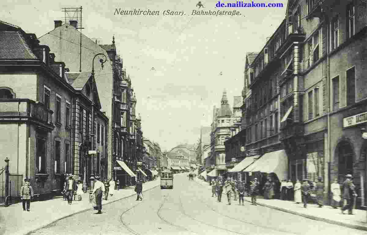 Neunkirchen. Bahnhofstraße