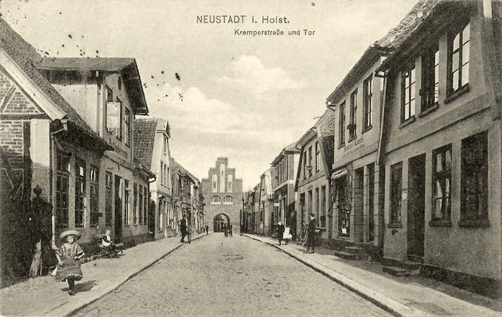 Neustadt in Holstein. Kremper Straße und Tor, 1913
