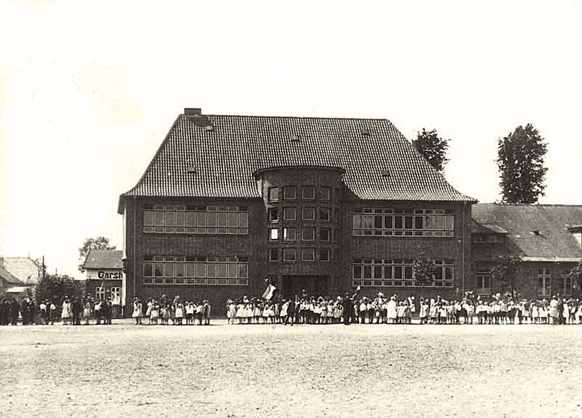 Norderstedt. Garstedt - Die Schule an der Niendorfer-Straße, erbaut 1929