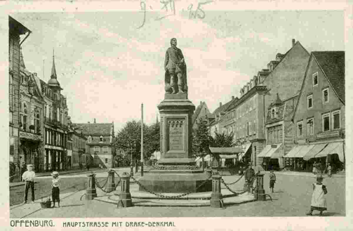 Offenburg. Hauptstraße mit Drake Denkmal, 1925