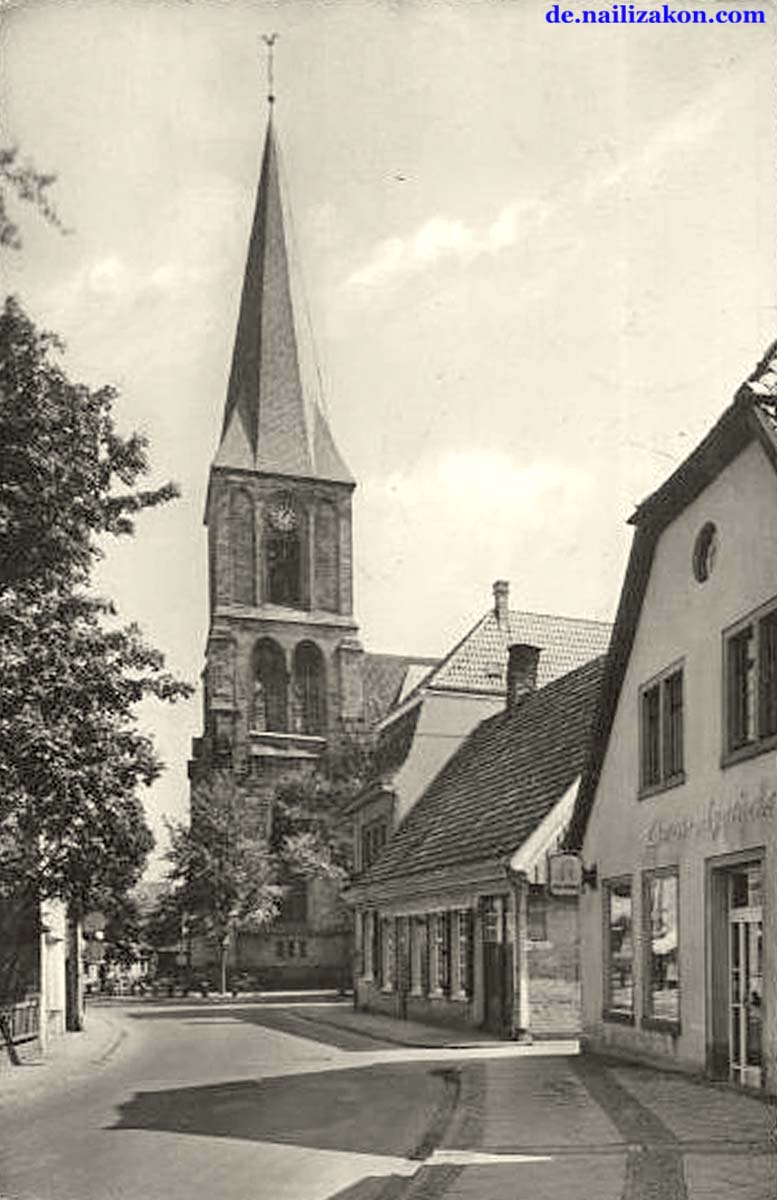 Ochtrup. Apotheke und Kirche am Bergstraße