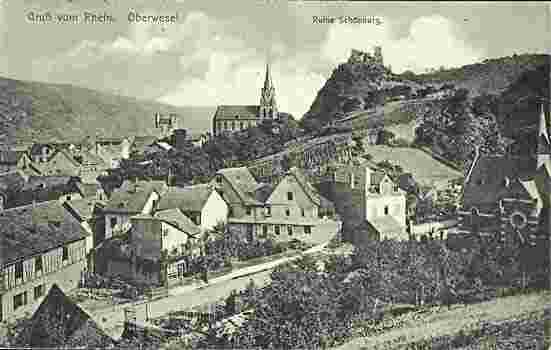 Oberwesel. Ortsansicht mit Ruine Schönburg