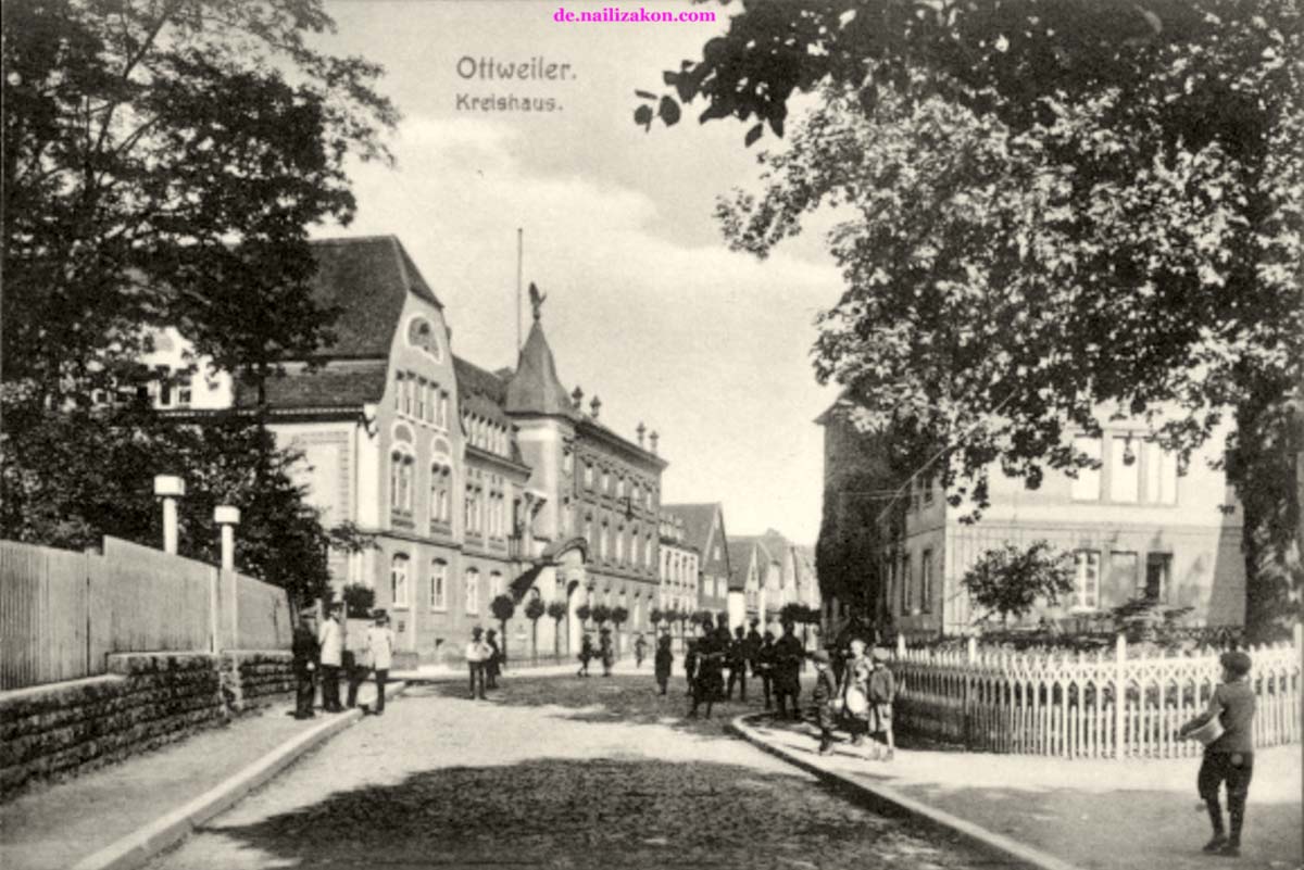 Ottweiler. Kreishaus