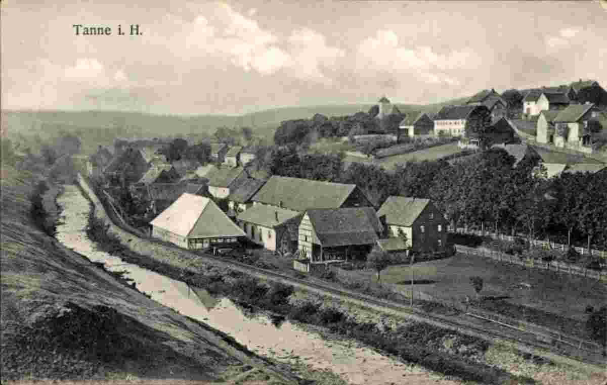 Oberharz am Brocken. Tanne - Blick auf Ortschaft und Umgebung, Bahnstrecke