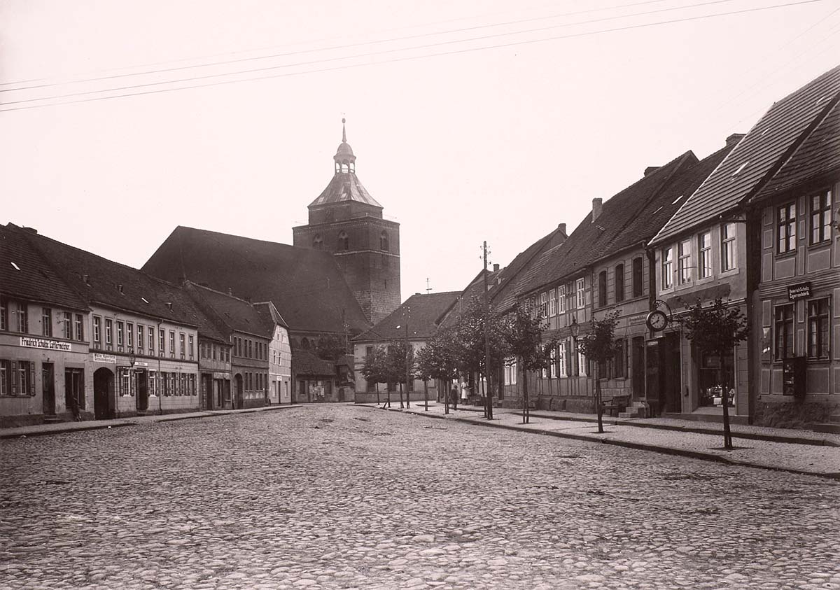 Osterburg (Altmark). Großer Markt, um 1920