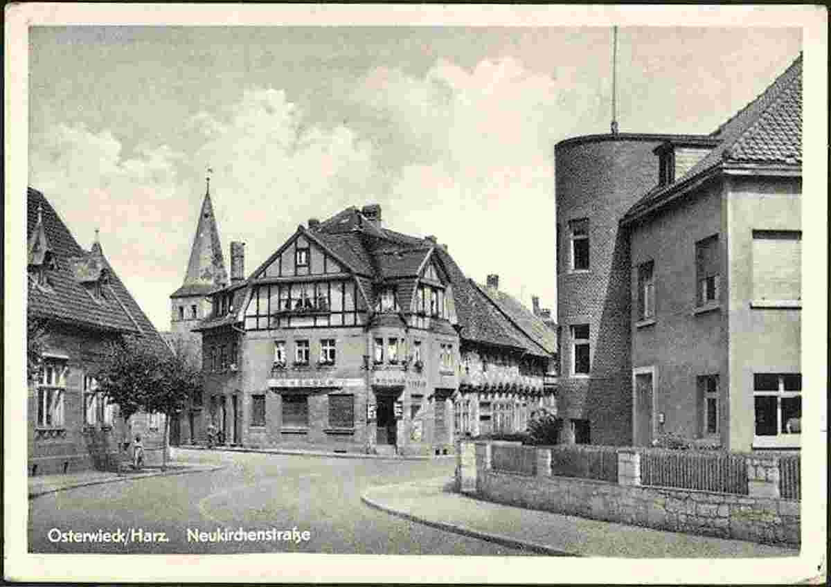 Osterwieck. Neukirchenstraße mit Fachwerkhaus