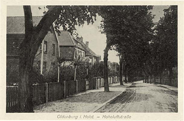 Oldenburg in Holstein. Hoheluftstraße