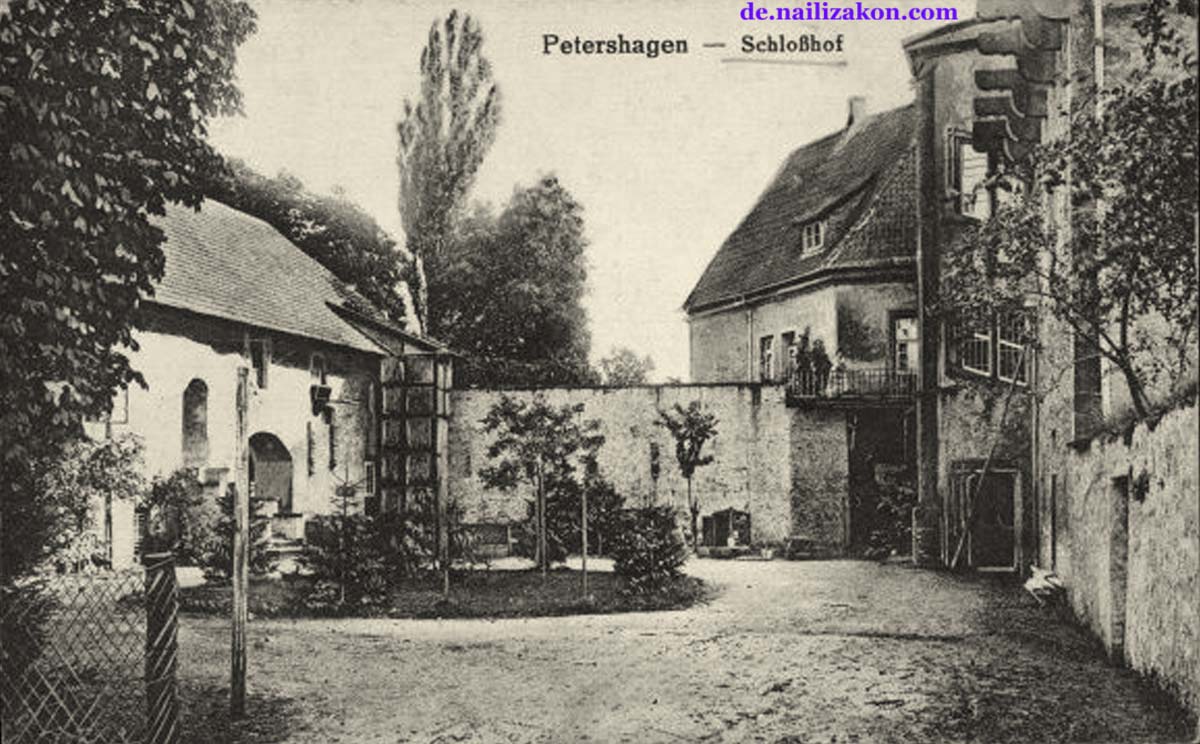 Petershagen. Schloßhof