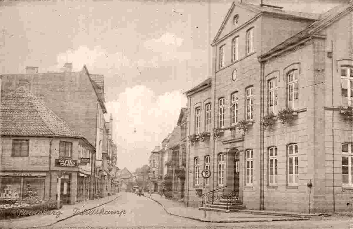 Pinneberg. Rathaus am Fahltskamp, 40-50er Jahre