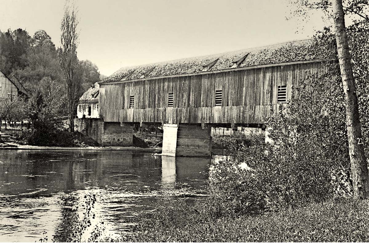 Remseck am Neckar. Neckarrems - Die alte Brücke