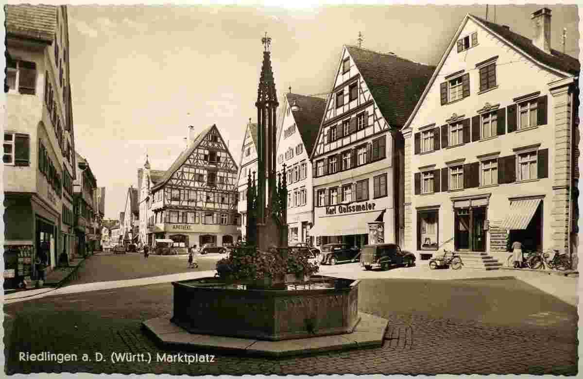 Riedlingen. Marktplatz mit brunnen, 1956