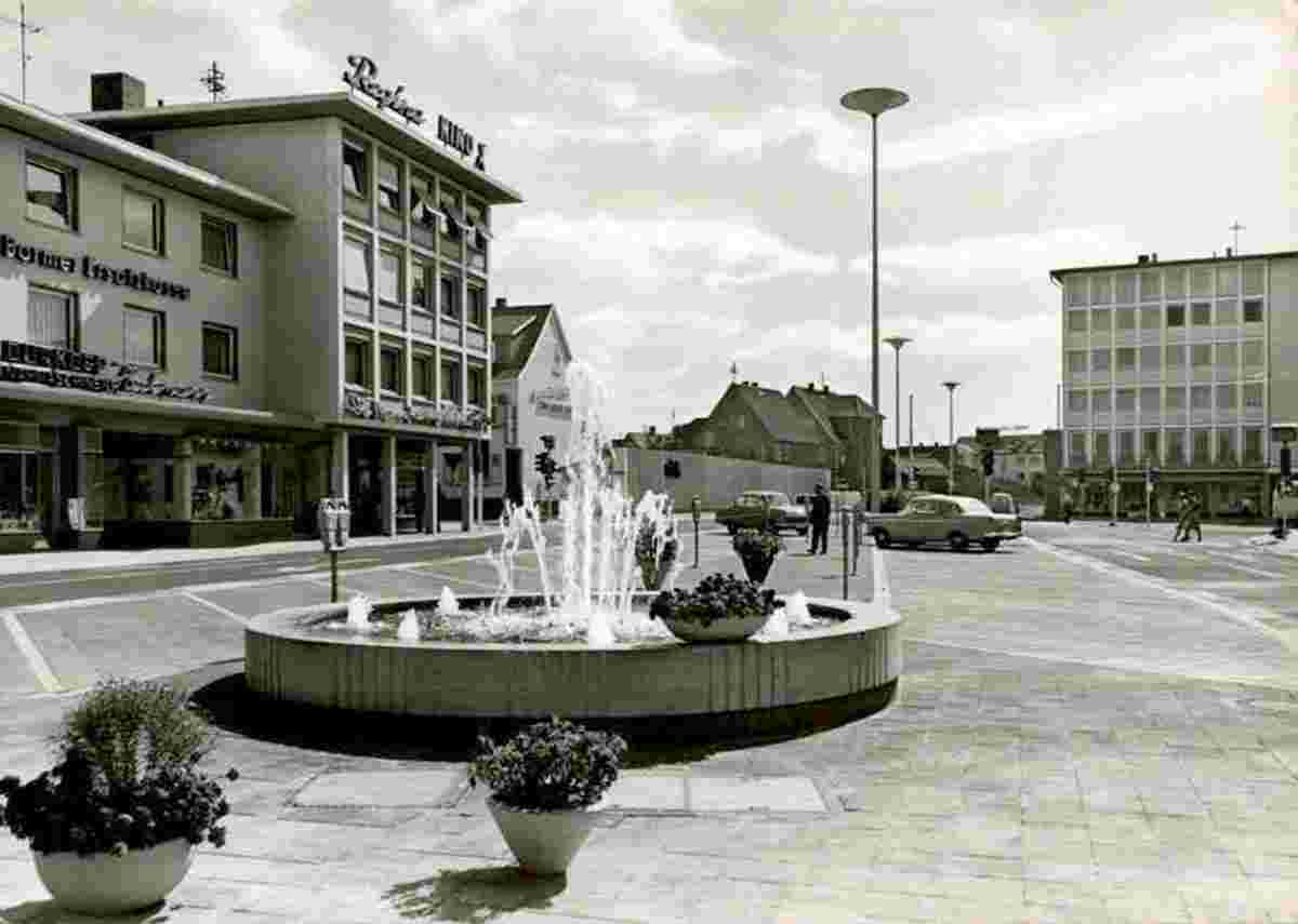 Rüsselsheim am Main. Friedensplatz, 1961