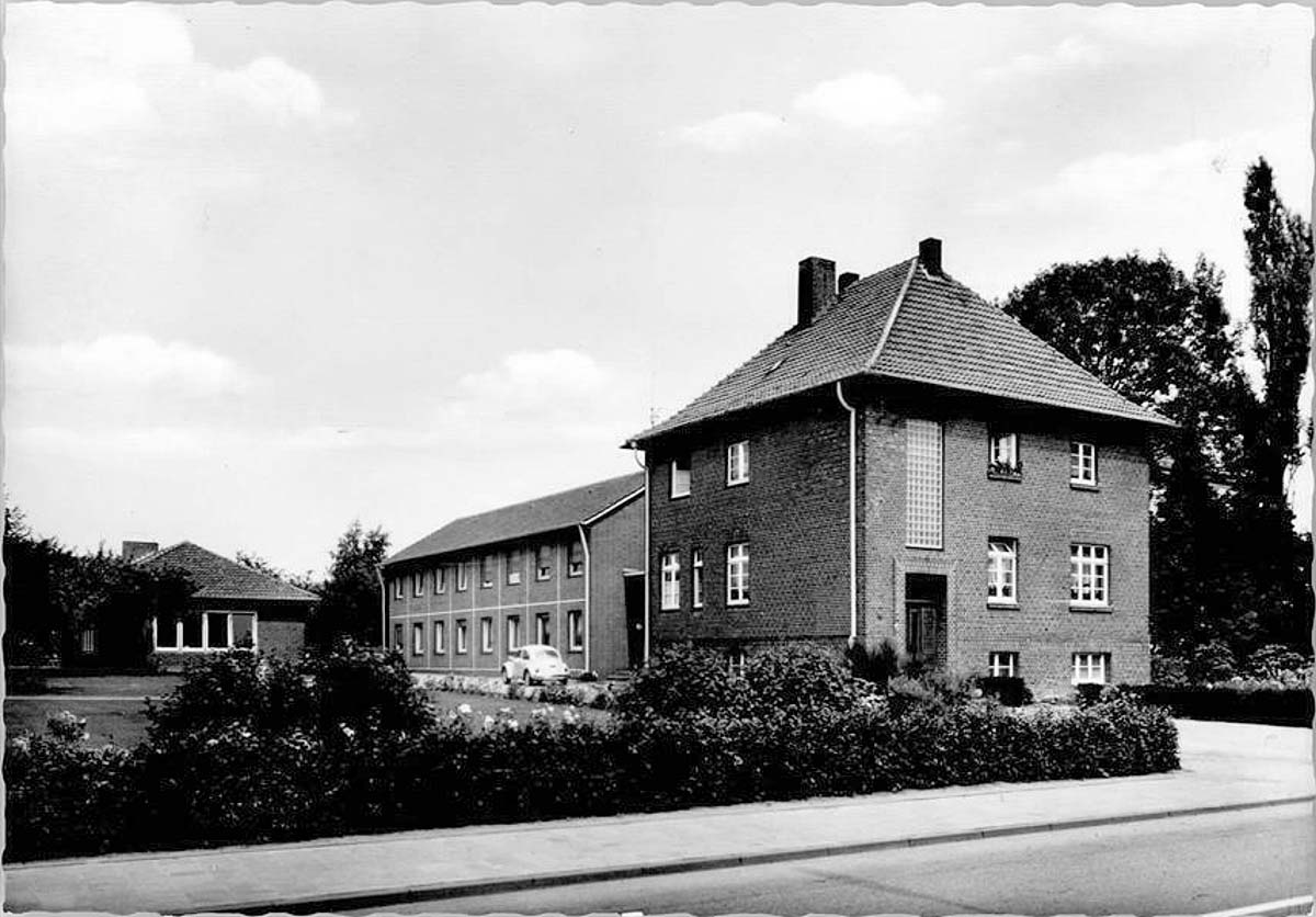Raesfeld. Schwesternheim-Damenheim und Kindergarten