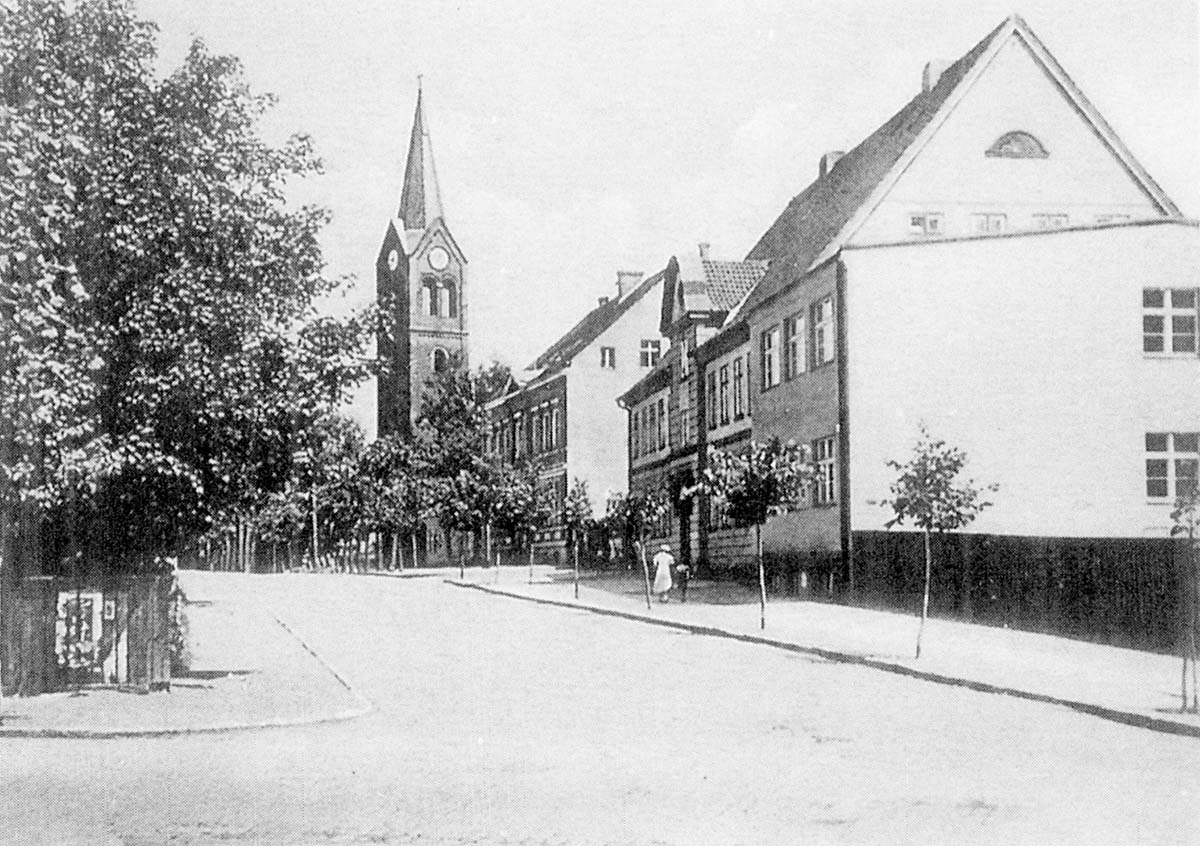 Ragnit (Neman). Kirche und Schule am Kirchenstraße, 1925-1940
