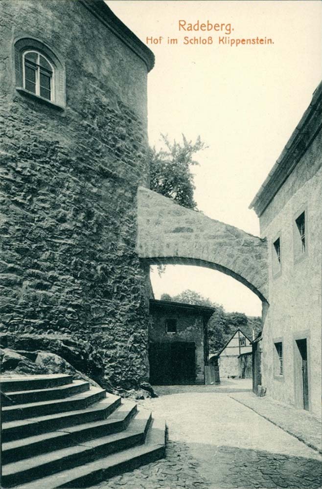 Radeberg. Hof im Schloß Klippenstein, 1913