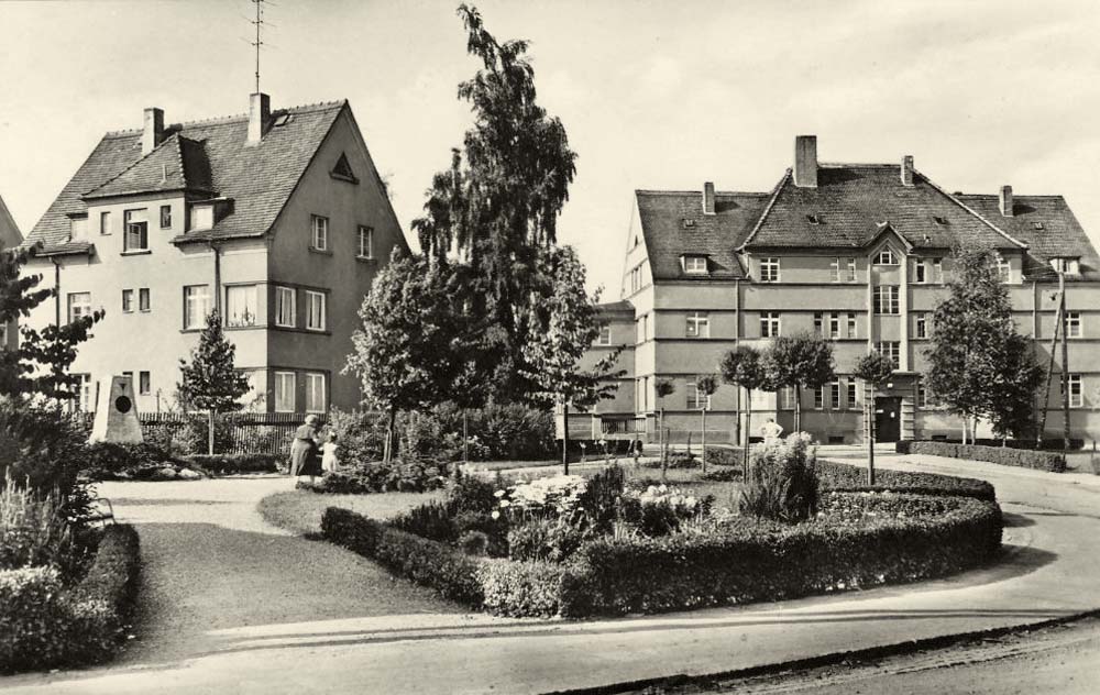 Ronneburg. OdF-Denkmal am Rudolf-Breitscheid-Platz, 1964