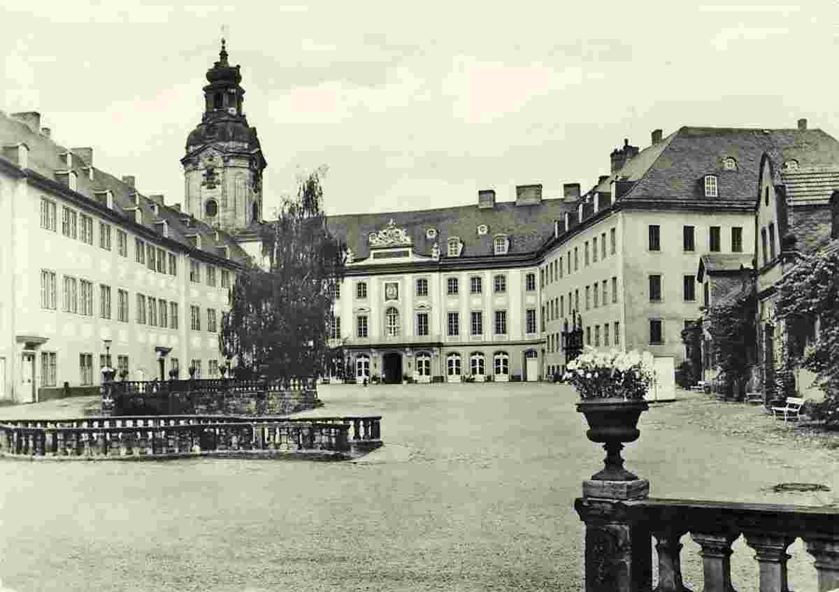 Rudolstadt. Schloßhof