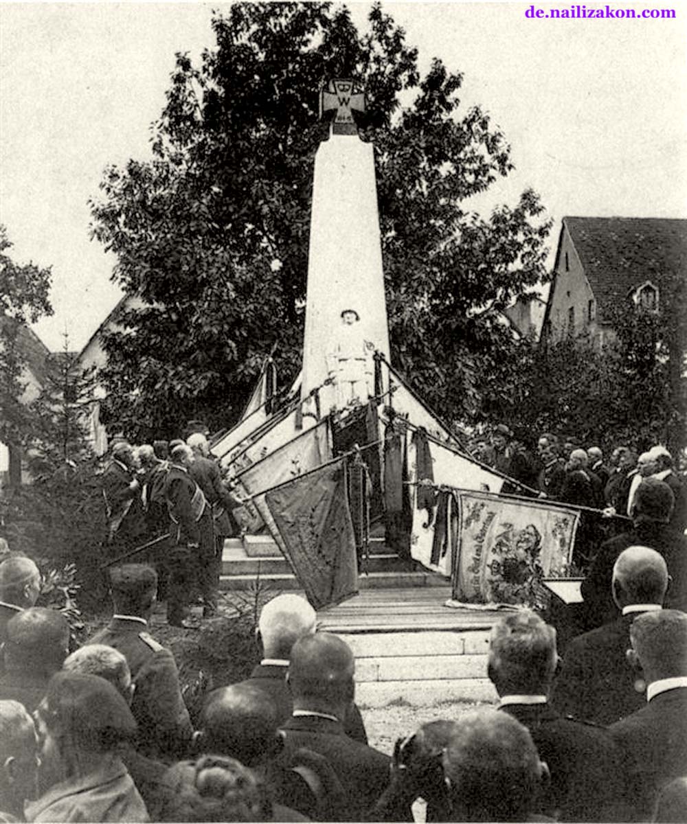 Stutensee. Friedrichstal - Kriegerdenkmal, Marktplatz, vor der evangelische Kirche, enthüllung am 18.9.1927