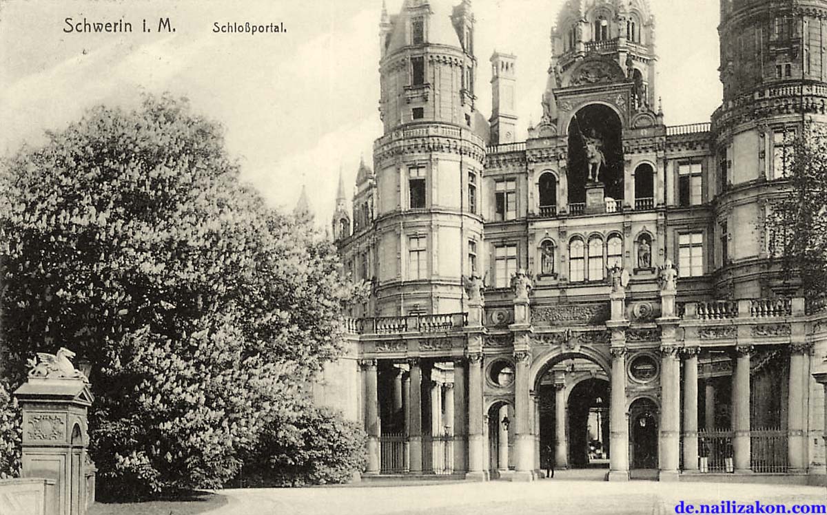 Schwerin. Schloßportal, 1918