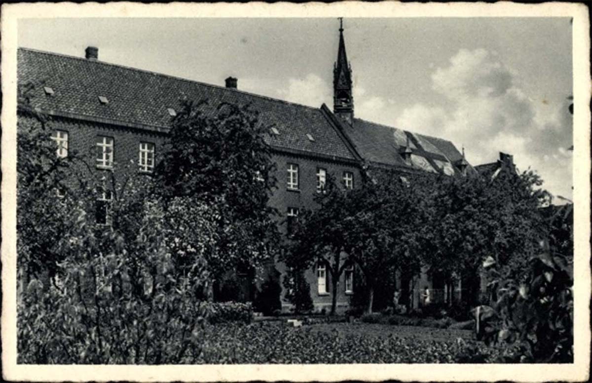 Sonsbeck. Hamb - Kloster Sankt Bernardin, Garten