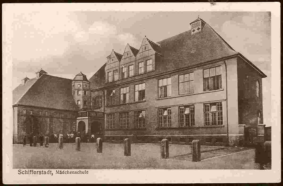 Schifferstadt. Mädchenschule