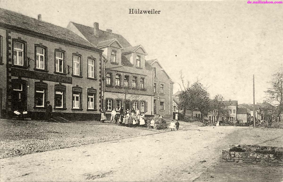 Schwalbach (Saar). Hülzweiler - Panorama von Straße