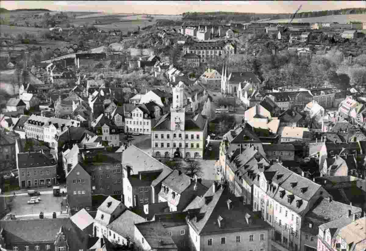 Schneeberg. Blick auf die Stadt und das Rathaus, 1974
