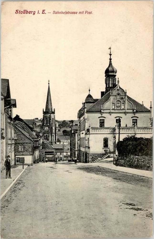 Stollberg (Erzgebirge). Bahnhofstraße mit Postamt, 1905