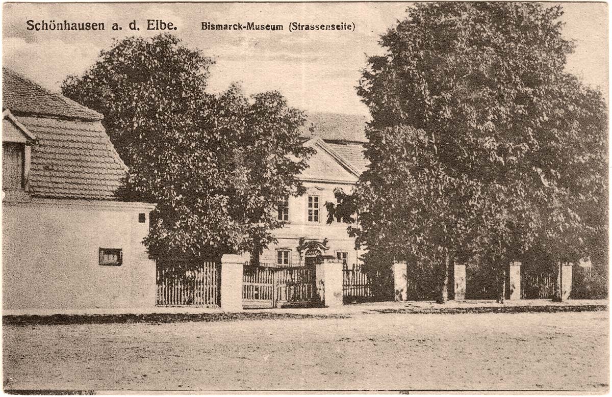 Schönhausen (Elbe). Bismarck-Museum, Strassenseite, um 1920