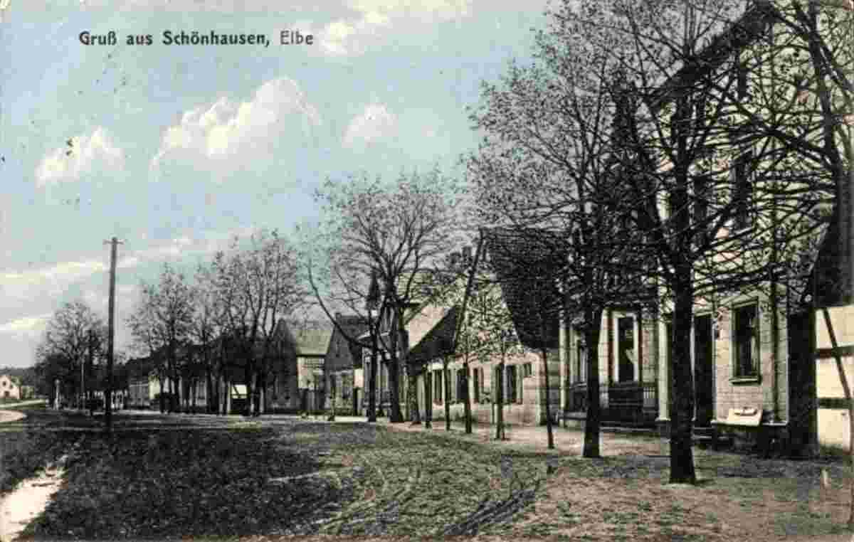 Schönhausen. Blick zur Ortschaft