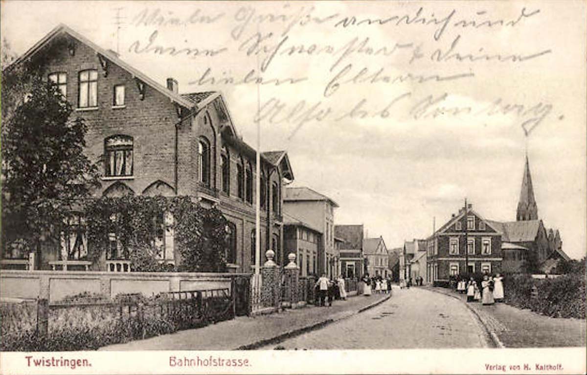 Twistringen. Bahnhofstraße mit Anwohnern, 1908