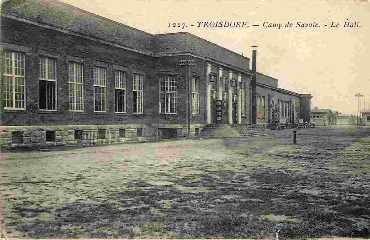 Troisdorf. Camp military Savoy, Halle