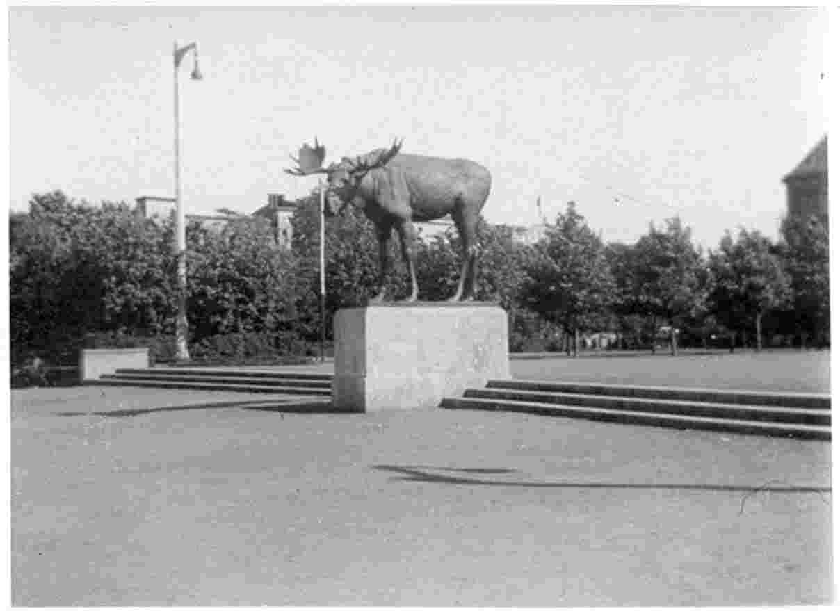 Tilsit. Monument Elch auf dem Platz, 1920-1940