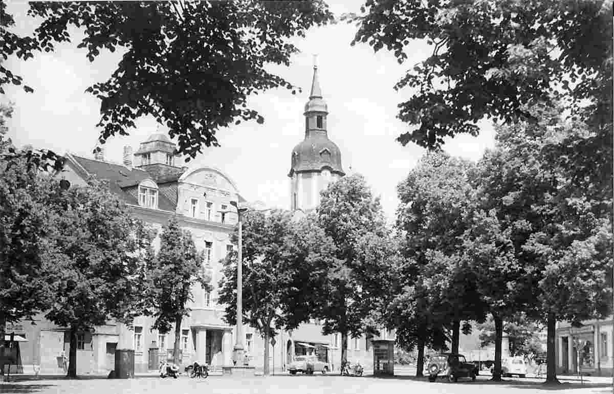 Taucha. Ernst Thälmann Platz, Kirche, 1969