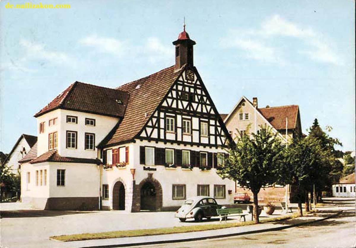 Uhingen. Rathaus