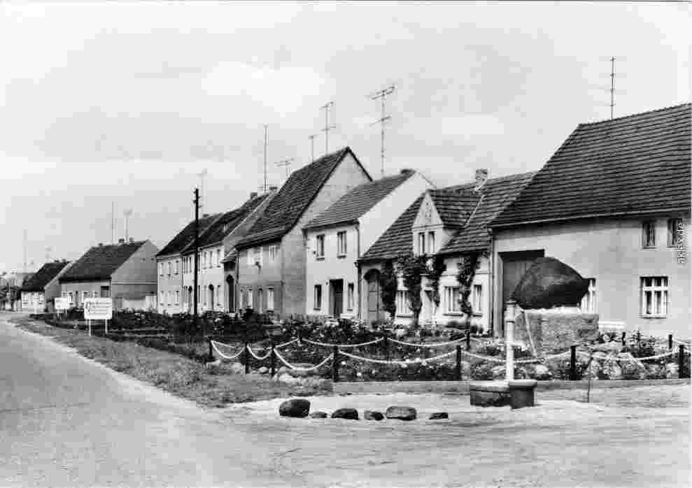 Uebigau-Wahrenbrück. Uebigauer Straße bei Herzberg, 1980