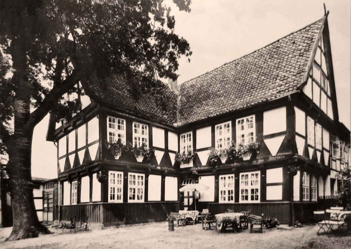 Uetze. Hotel 'Zum neuen Garten', Besitzer Erich Homann, 1980