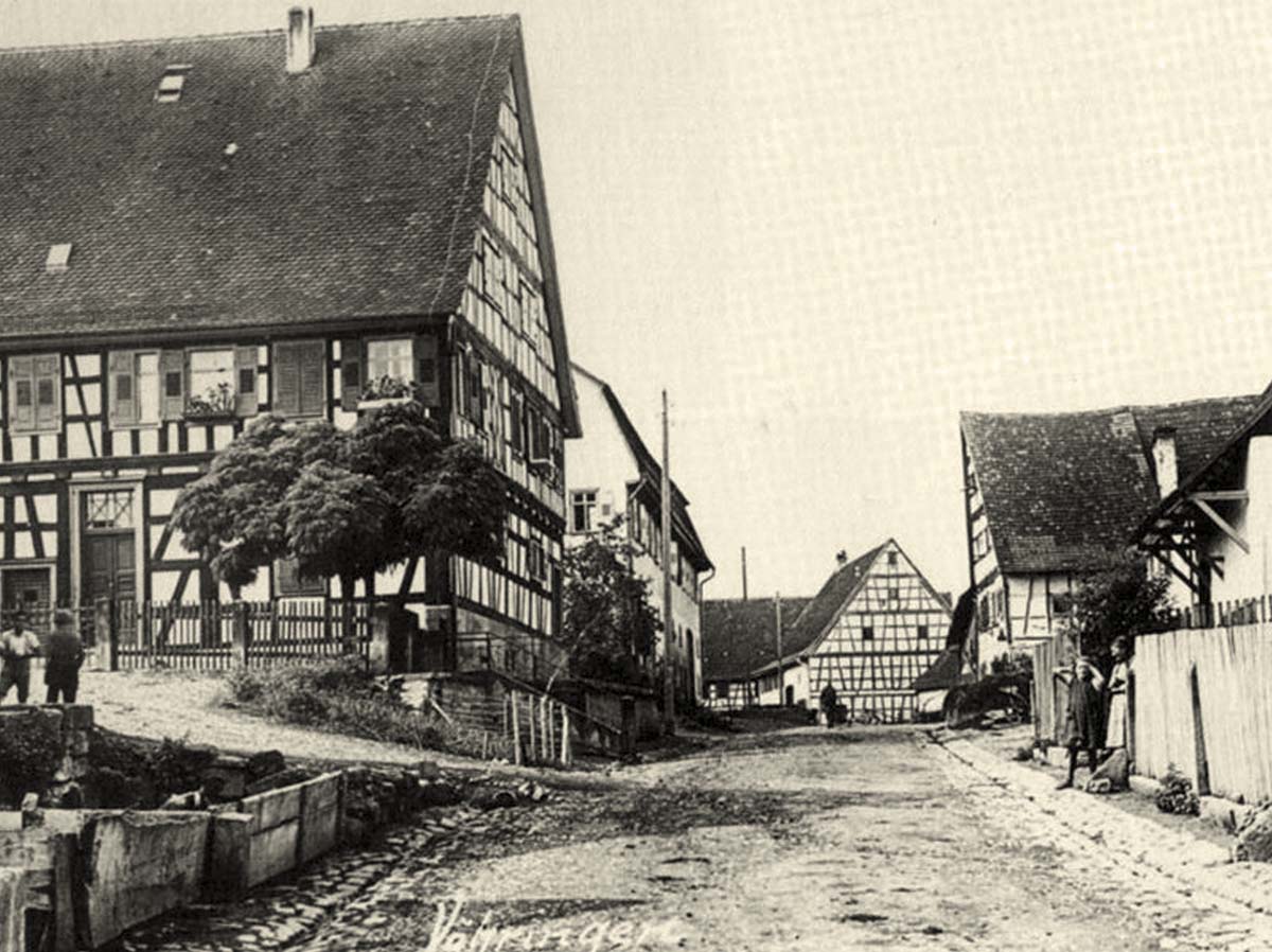 Vöhringen (Rottweil). Blick auf die Pfarrstraße