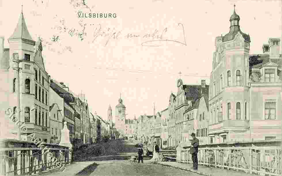Vilsbiburg. Hauptstraße und Brücke